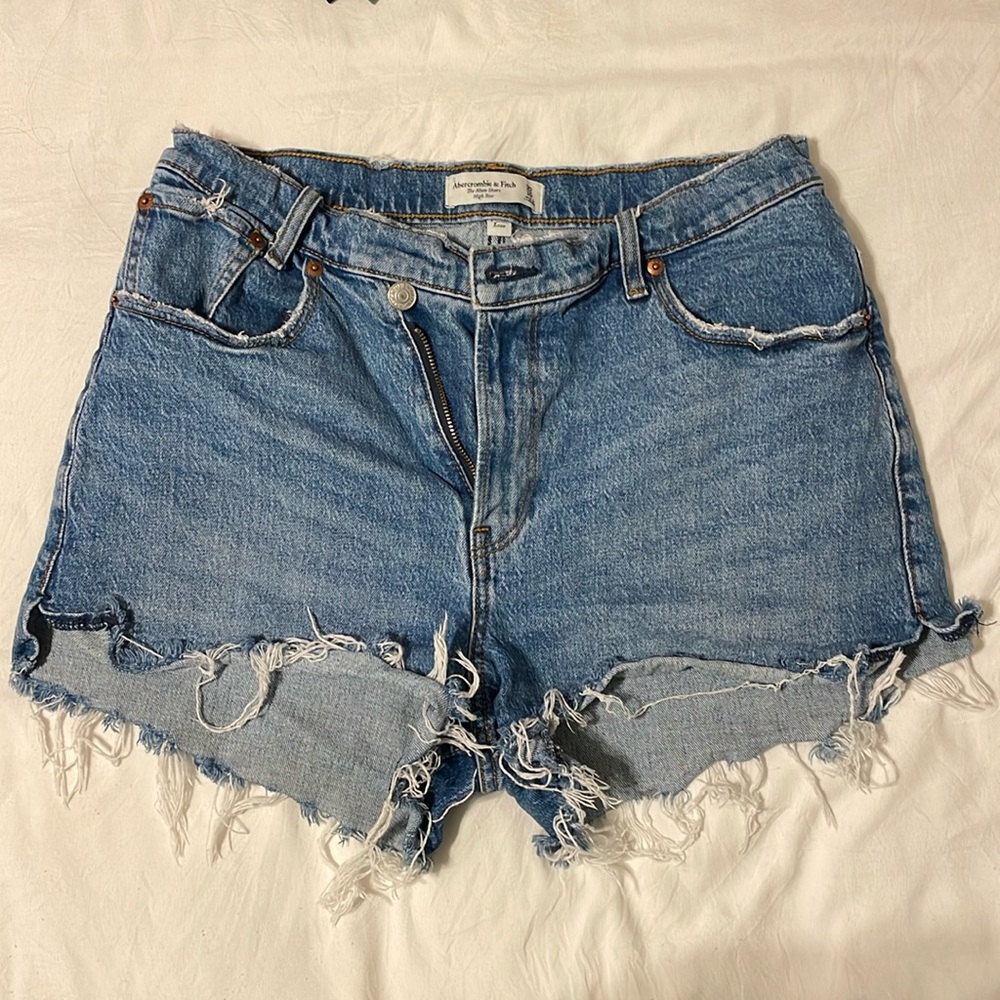 Abercrombie & Fitch The Mom Short High Rise Jean Shorts - Lightly Worn